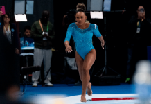 Rebeca Andrade leva o ouro no Pan de ginástica artística em seu retorno às competições