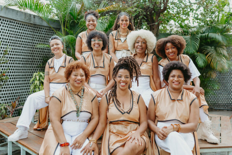 Jazz das Minas e Ifátókí Maíra Freitas apresentam: “Gira de Amor”