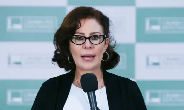 Justiça italiana diz que STF não foi imparcial sobre Zambelli e cita ‘dupla função’ de Moraes