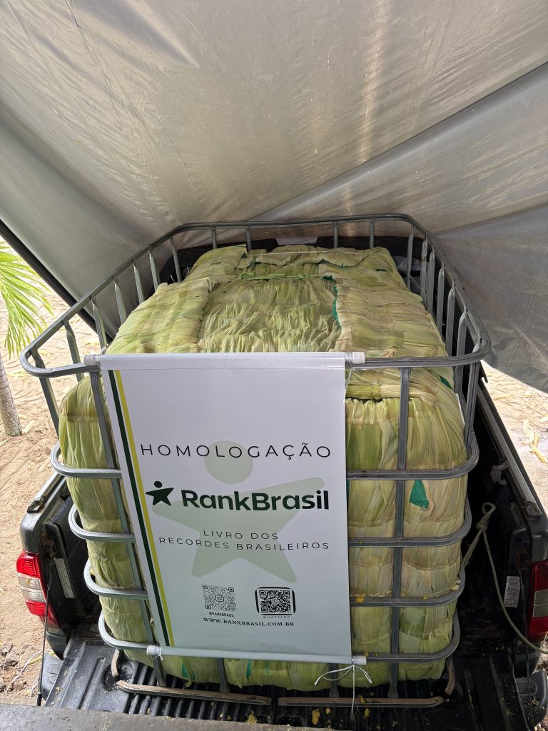 Caaporã bate recorde e produz pamonha gigante de 1,38 tonelada