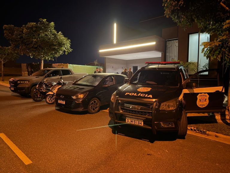 Operação contra agiotagem prende homem, apreende veículos e bloqueia imóvel de luxo