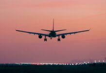 Comandante passa mal e copiloto assume aeronave em voo para Campinas (SP)