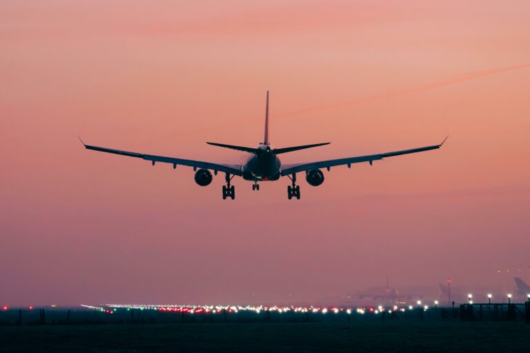 Comandante passa mal e copiloto assume aeronave em voo para Campinas (SP)