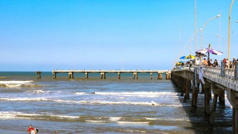 Turista de 20 anos desaparece no mar após ser atingido por uma corrente de retorno em Mongaguá