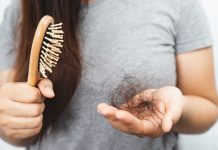 Queda de cabelo em jovens cresce e estresse e rotina puxada podem acelerar o problema