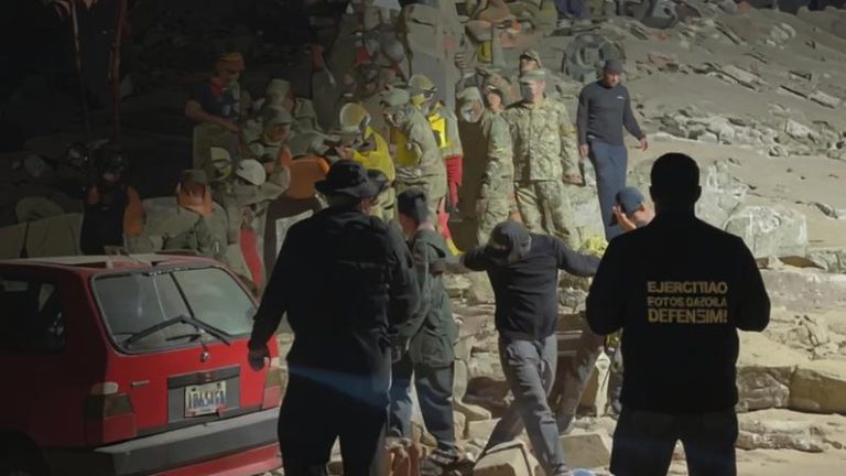 Menino de 11 anos é resgatado com vida após terremoto na Venezuela