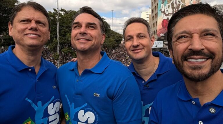 Flávio fala em ‘guerra espiritual’, e Messias cita Lula ao dizer que Marcha para Jesus não é comício