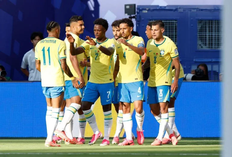 Brasil vai usar uniforme principal contra o Japão, e goleiros jogarão de roxo