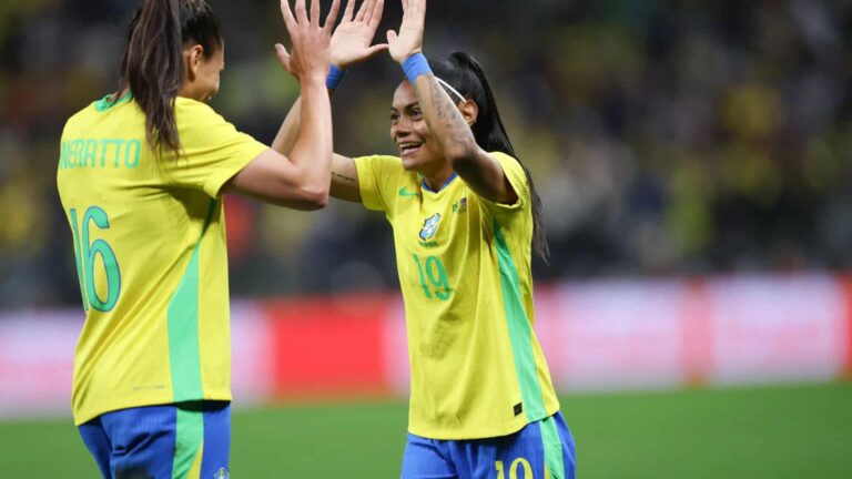 Brasil x Estados Unidos: Seleção Feminina volta a campo em amistoso nesta terça (9)