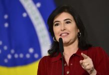 Simone Tebet defende reforma política e critica emendas em sabatina da Novabrasil