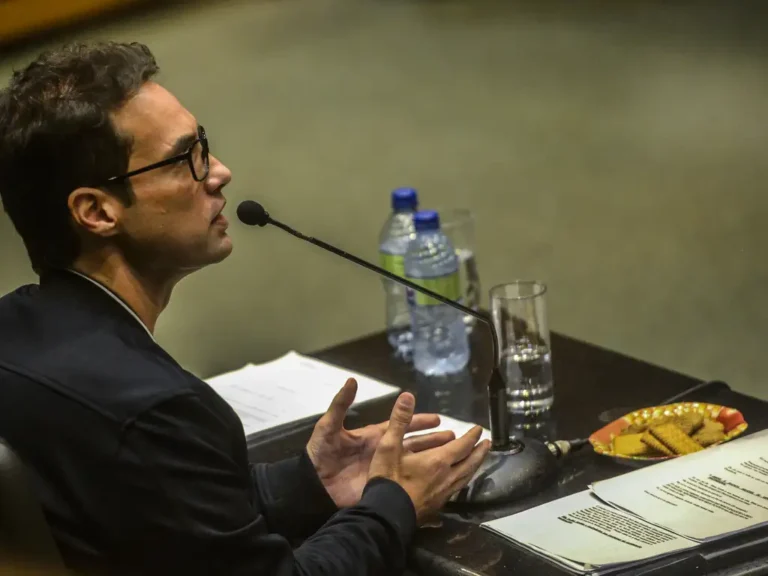 Jairinho admite que dava ‘bandas’ em Henry, mas nega agressões e tortura