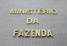 Precatórios entram na conta e déficit primário recua para R$ 52 bilhões
