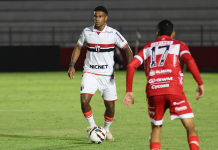 Com menos de 1.7 mil torcedores no Santa Cruz, Botafogo perde de novo na Série B