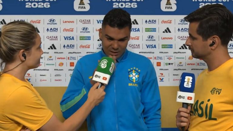 Casemiro chora após pergunta de Fernanda Gentil sobre crianças que sonham com a Copa; assista