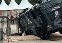 Chão cede na entrada do Morumbis e caminhão da Tropa de Choque afunda
