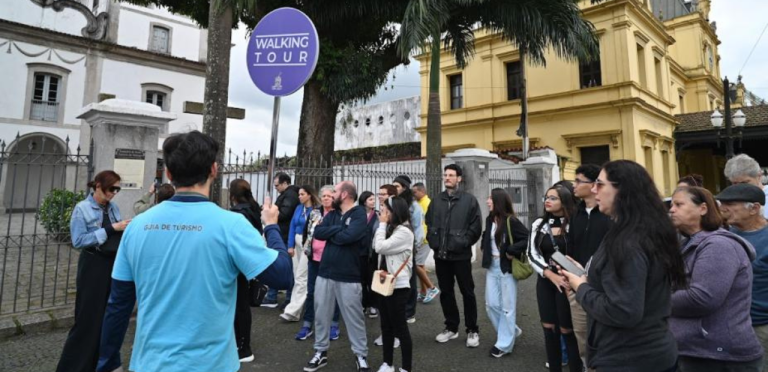 Walking Tour em Santos oferece passeios gratuitos em julho