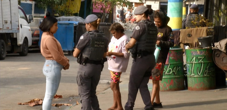 Polícia Militar realiza ações contra violência doméstica em Santos