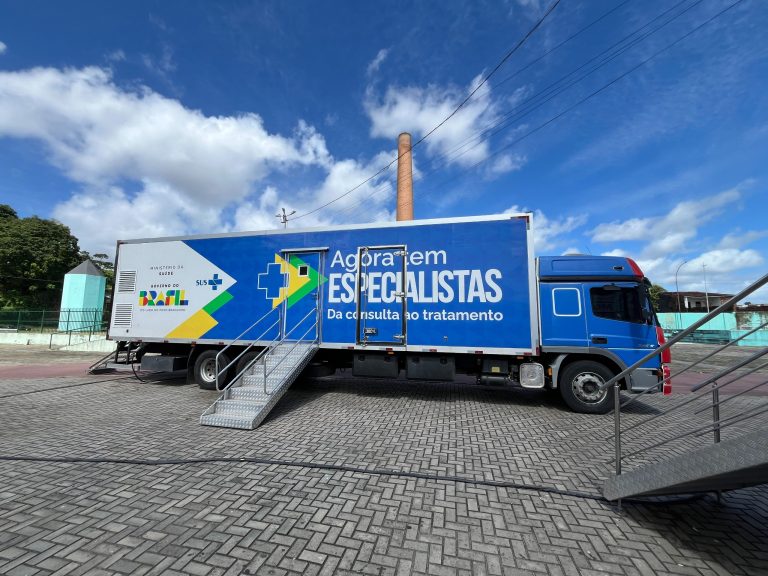 Conde recebe carreta de exames de imagem para agilizar tomografias de pacientes do SUS
