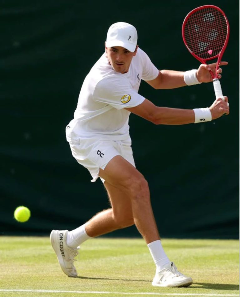 João Fonseca perde para russo e é eliminado na terceira rodada de Wimbledon