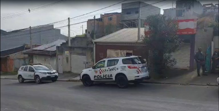 Homem é encontrado morto dentro de casa e Polícia Civil investiga homicídio em Jacareí