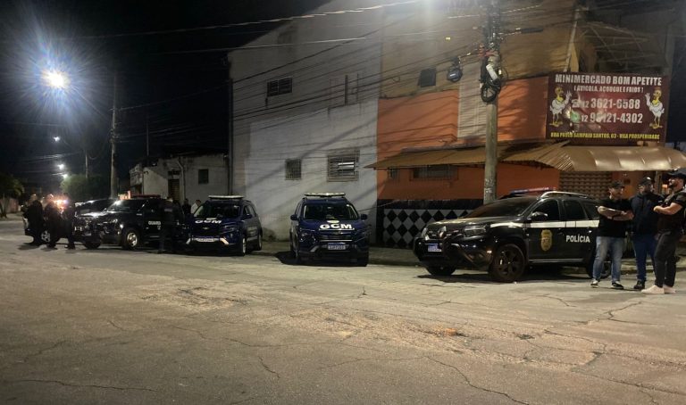 Homem morre após tentar atacar guarda municipal com faca em Taubaté