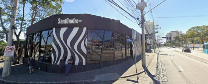 Homem morre após suposta agressão em casa de shows de São José Homem morre após suposta agressão em casa de shows de São José