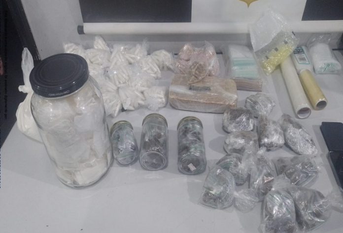 Polícia apreende quase 5 kg de drogas ocorrências de tráfico em Jacareí