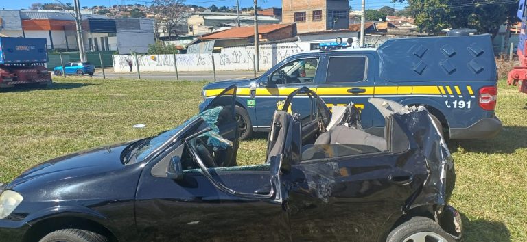 Engavetamento entre carreta, van e dois carros deixa cinco feridos na Via Dutra, em Taubaté