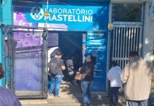 Pacientes relatam filas de até três horas para exames em laboratório de Taubaté
