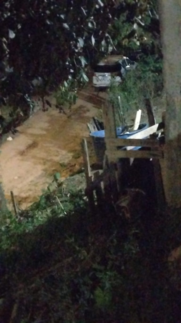 Mulher é encontrada morta com corpo parcialmente carbonizado em trilha de Igaratá