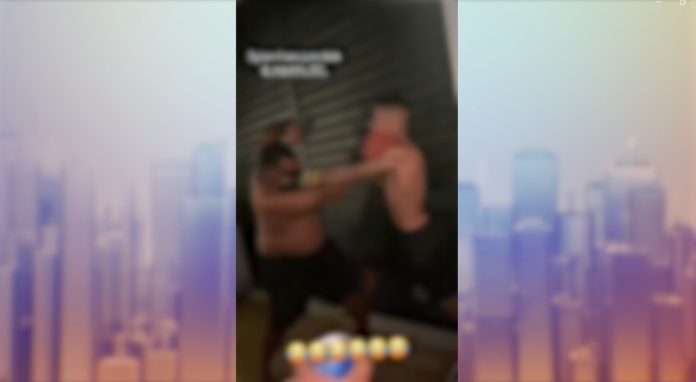 Adolescente é apreendido por suspeita de homicídio durante luta clandestina com apostas em Caraguatatuba Adolescente é apreendido por suspeita de homicídio durante luta clandestina com apostas em Caraguatatuba