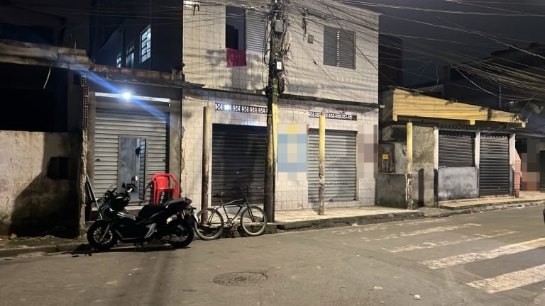 Estabelecimento utilizado como ponto de jogos de azar é fechado em Guarujá; máquinas caça-níqueis são apreendidas