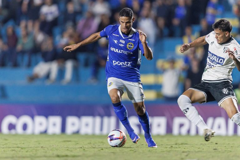 São José vence o EC São Bernardo no Martins Pereira e assume liderança isolada da Copa Paulista