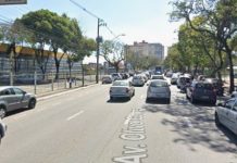 Motociclista de 28 anos fica ferido após colisão com carro perto do Parque da Cidade, em São José