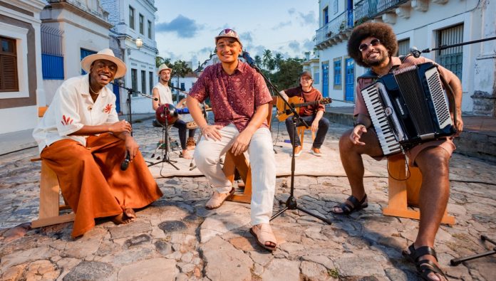 A trilha sonora de julho: 10 canções para viajar pelos últimos dez anos da MPB