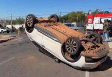 Colisão entre dois carros deixa mãe e bebê de 11 meses feridos