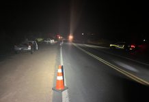 Colisão entre caminhonete e carro em rodovia deixa seis feridos