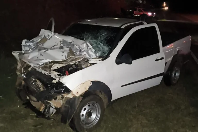 Jovem de 22 anos morre após colisão traseira em estrada vicinal