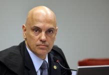 Ministros do TSE veem interferência de Moraes em cobrança sobre IA de Bolsonaro