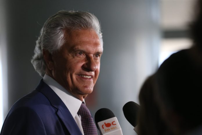 Caiado ataca “jogo político” entre Lula e Bolsonaro e detalha propostas de governo em sabatina da Novabrasil
