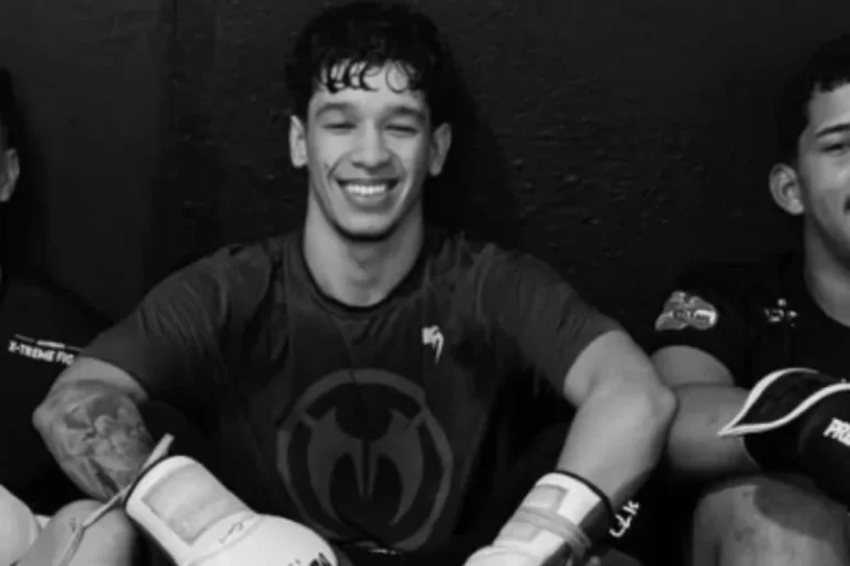 Campeão brasileiro de muay thai, Renato Santos morre aos 20 anos após acidente de moto