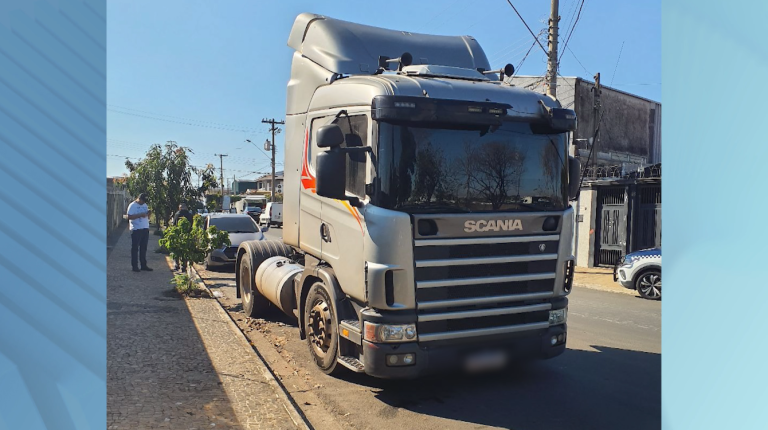 Carga milionária de mercadorias de ‘gigante’ do comércio online é roubada; motorista ficou refém