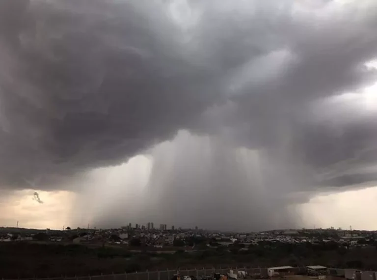 Aroeiras e Mari entram em situação de emergência após fortes chuvas na Paraíba