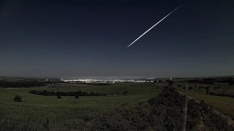 Chuva de meteoros Delta Aquáridas do Sul será destaque no céu nesta quinta (30)