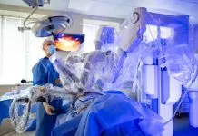 Cirurgia robótica na coluna ganha espaço, mas ainda não é indicada para todo mundo