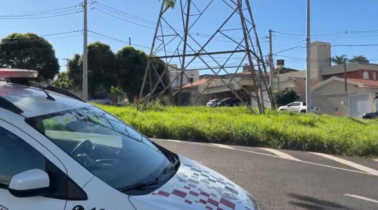 Homem de 35 anos é encontrado morto em cruzamento