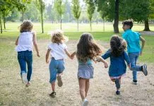 O valor de não fazer nada: por que o ócio faz bem às crianças nas férias escolares?