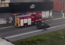 Incêndio atinge galpão desativado em Praia Grande
