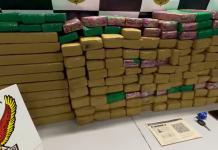 Polícia intercepta caminhão lotado de drogas e prende motorista no trevo de Monte Mor