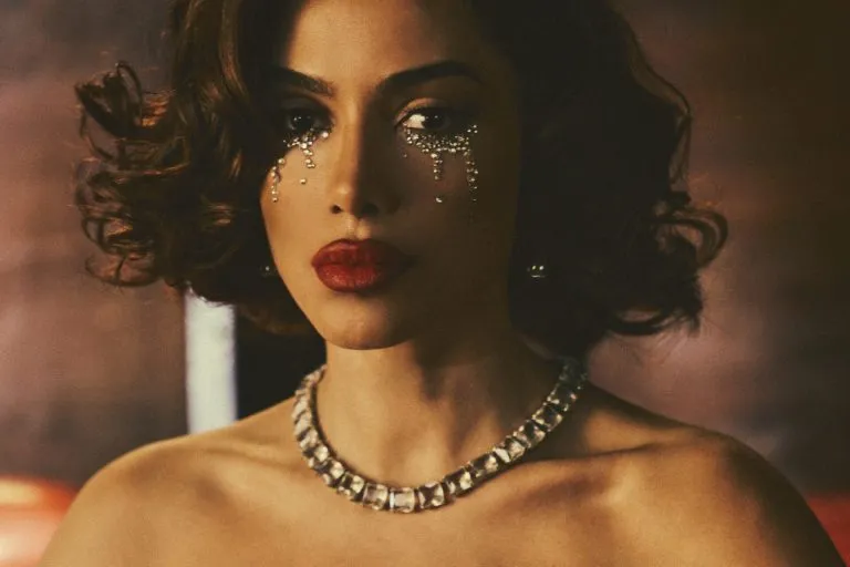 “EQUILIBRIVM II”: Anitta transforma brasilidade em poesia em novo álbum